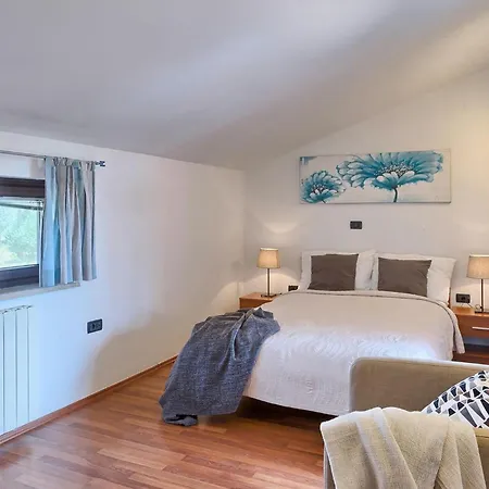 Holiday home Ines